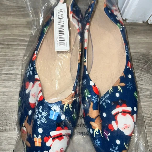 Women's Christmas Print Flat Shoes, Casual Point Toe Slip On Size 8 - Picture 5 of 5